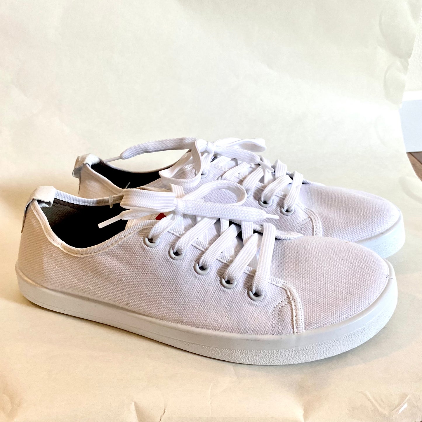 Anatomic Canvas White/White